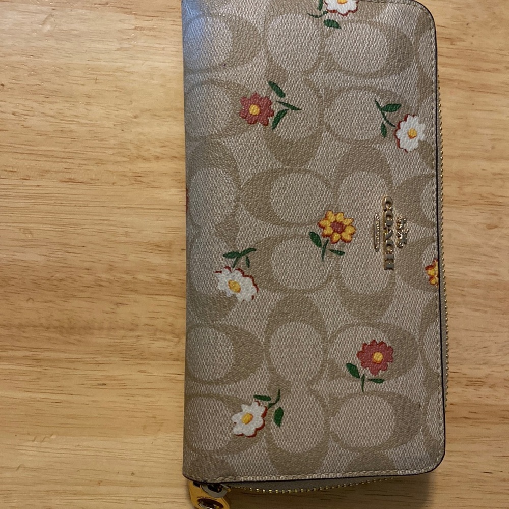 Coach Signature Flower Accordion Wallet